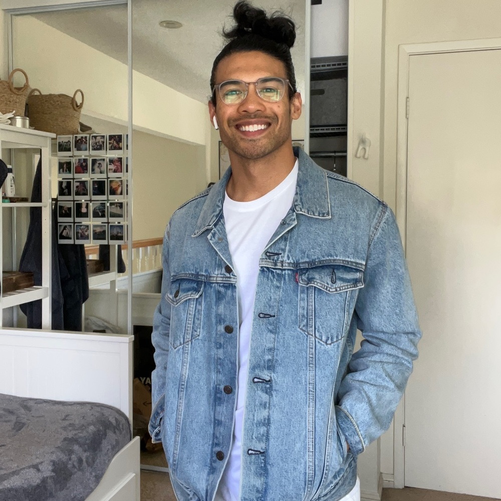 LEVIs Men’s Classic Essential Trucker Jacket